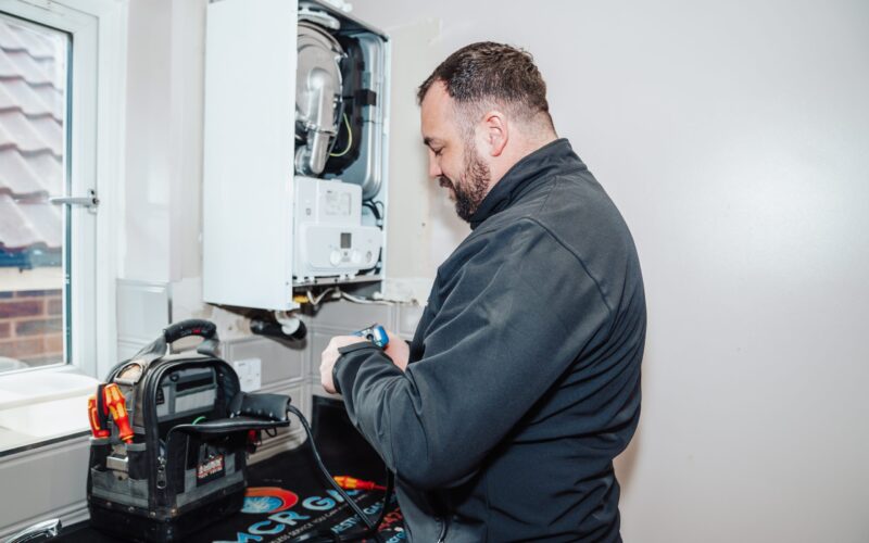 Pros and Cons of Combi Boiler Installation